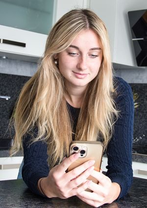 Sina-Marie Reen in ihrer Küche